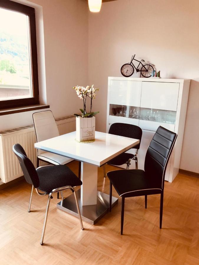 Ferienwohnung Resi Mit Traumhaftem Seepanorama Steindorf am Ossiacher See Exteriér fotografie